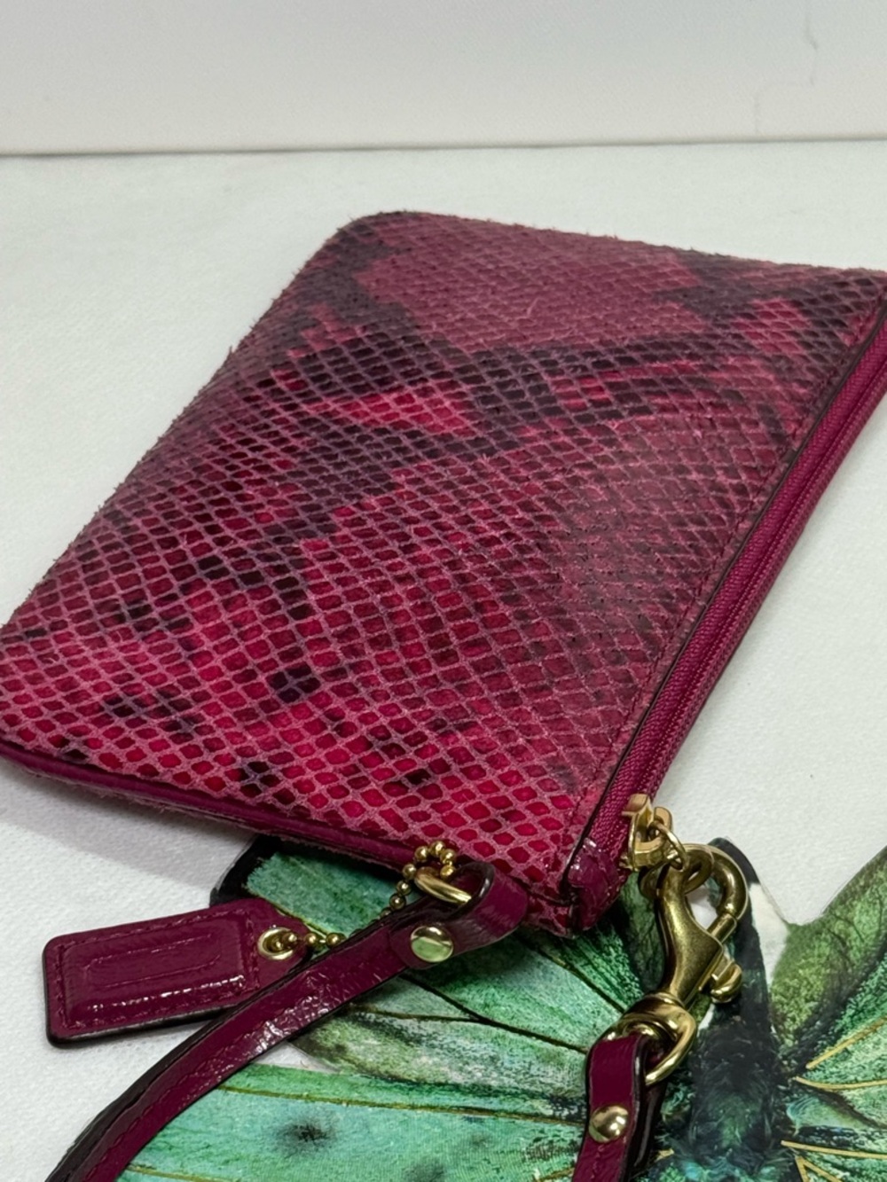 Coach Burgundy Snakeskin Embossed Wristlet Gold Hardware 6x4in - Picture 13 of 14